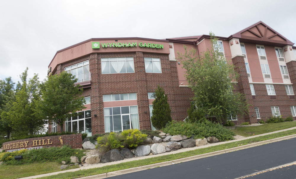 Wyndham Garden Madison Fitchburg Hotel Exterior photo